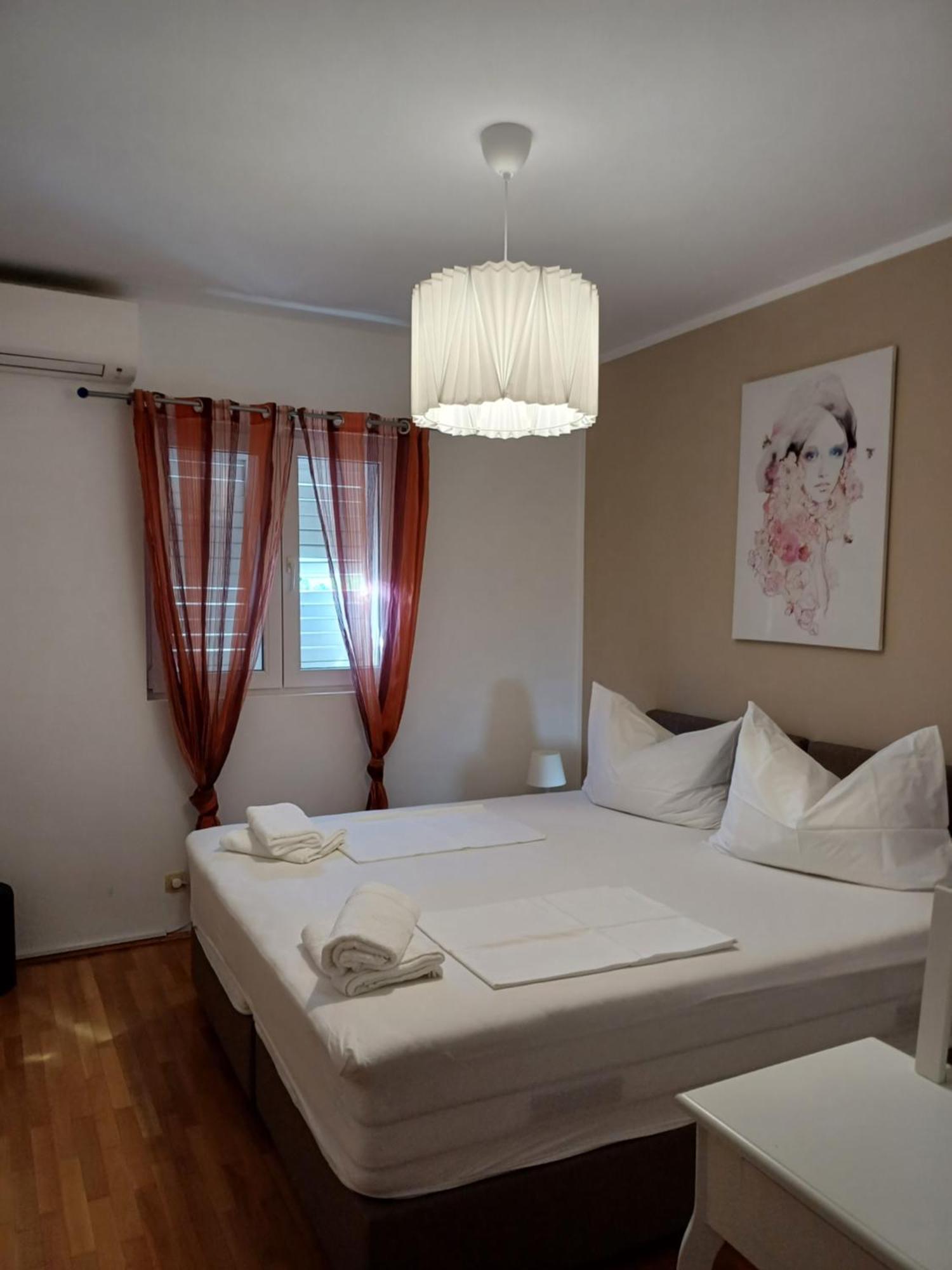APARTMAN LAURA GALILEO Centar grada Makarska Exterior foto