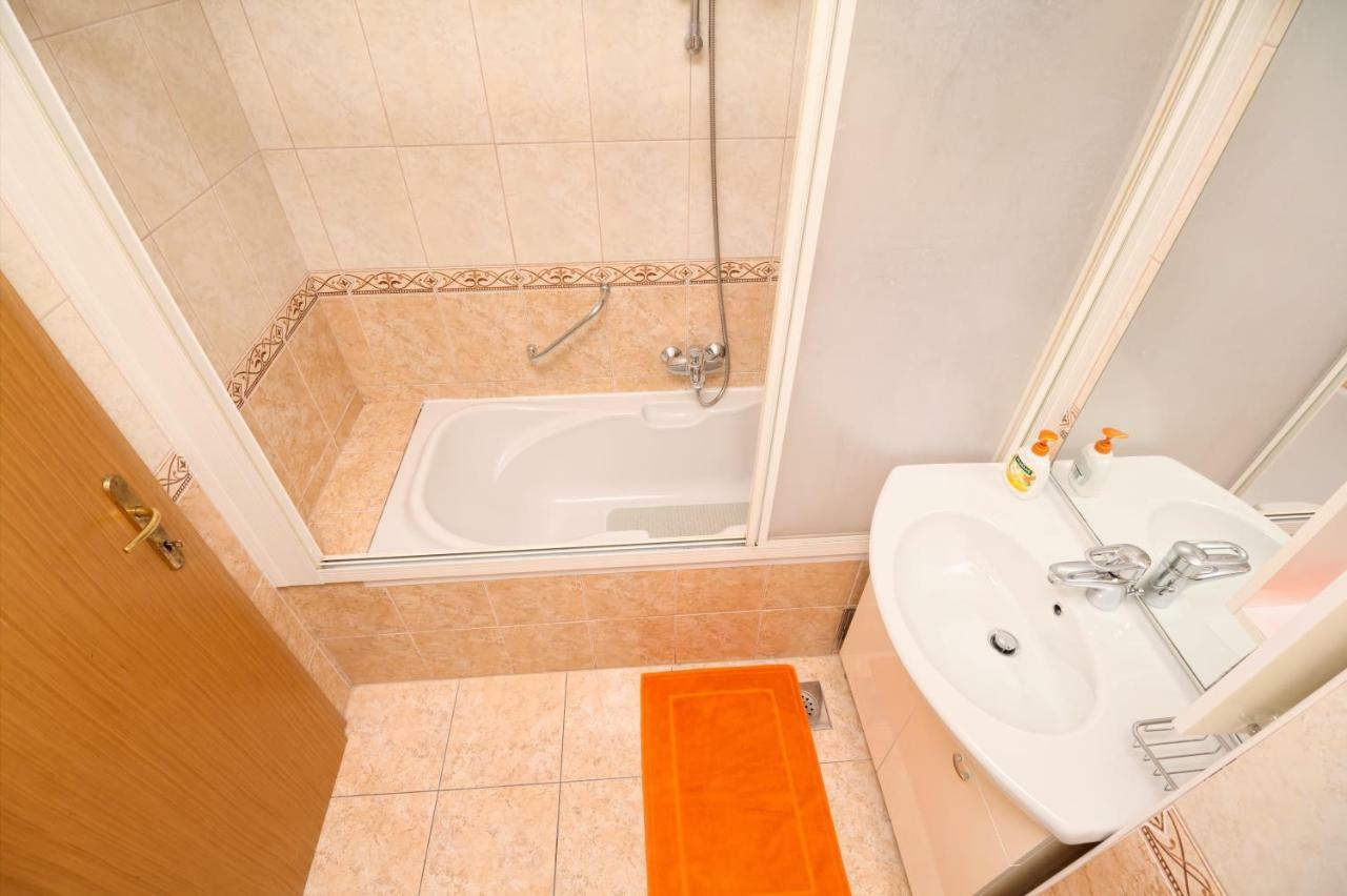 APARTMAN LAURA GALILEO Centar grada Makarska Exterior foto
